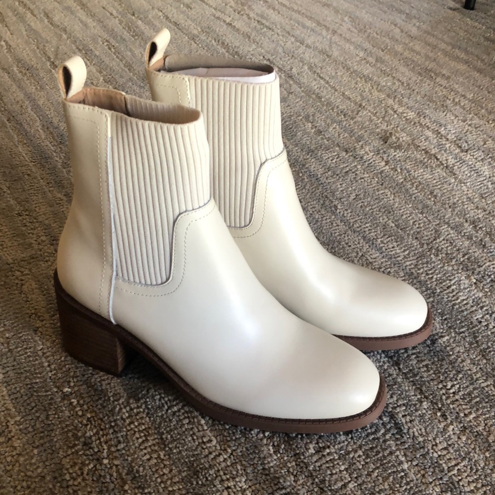 Admire Bone Leather Chelsea Boots